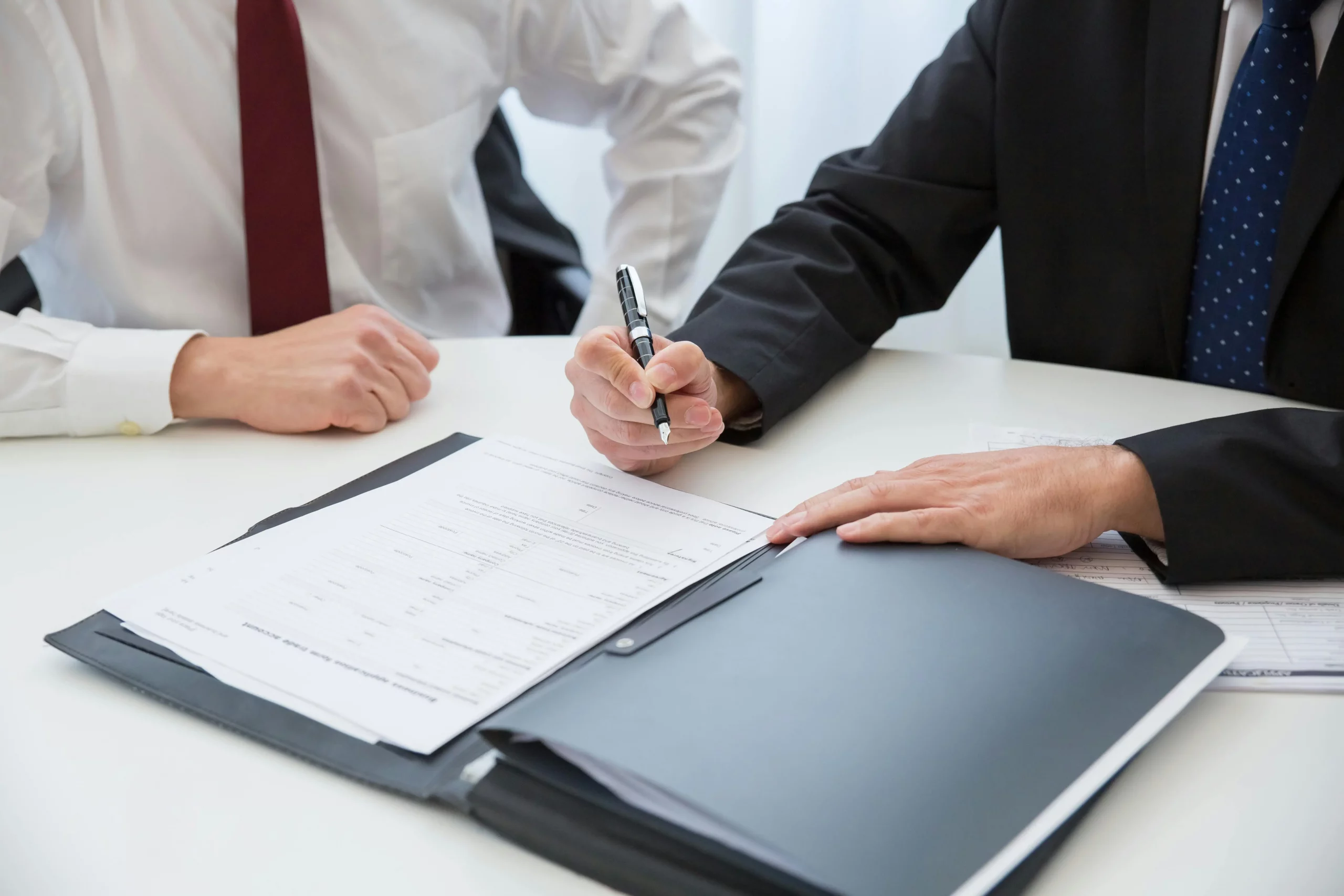 Employment Lawyer: Your Complete Guide to Workplace Rights