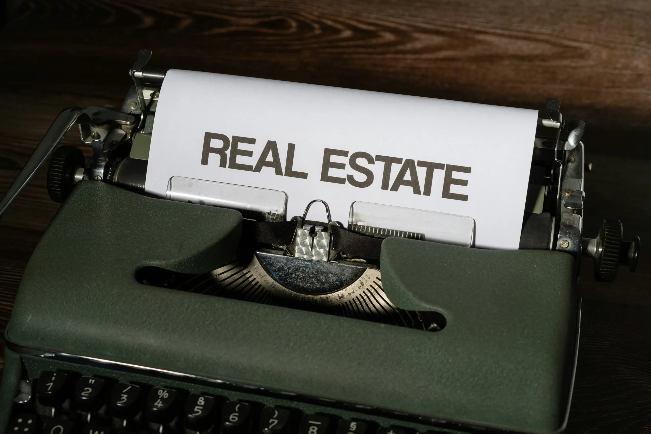 Real Estate Lawyer: Your Complete Guide to Property Law Matters