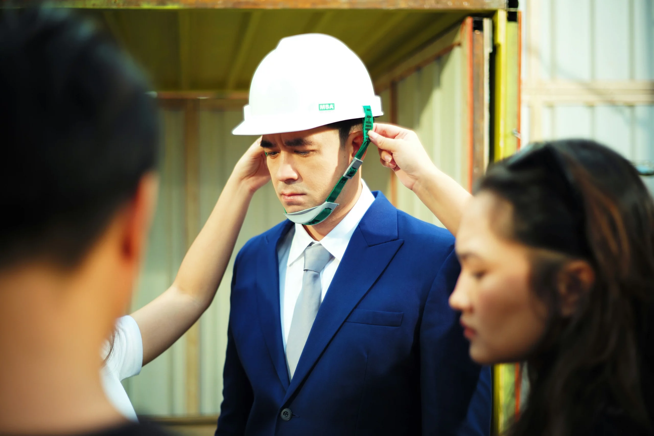 Construction Contract Attorney: Your Complete Guide to Bulletproof Construction Contracts